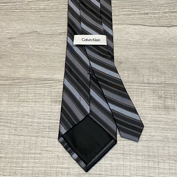 Calvin Klein Tie - One Size - Picture 2 of 2
